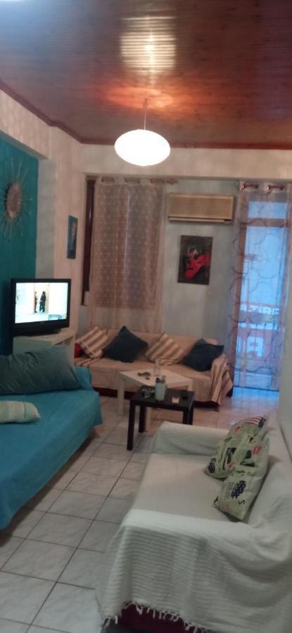Evi'S Apartment Nafpaktos エクステリア 写真