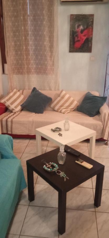 Evi'S Apartment Nafpaktos エクステリア 写真